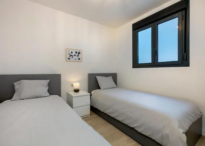 New 3 Bedroom With Pool + Near - Rdr274 Appartement