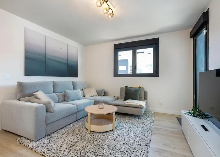 New 3 Bedroom With Pool + Near - Rdr274 Εστεπόνα