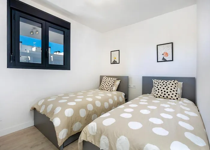 Διαμέρισμα New 3 Bedroom With Pool + Near - Rdr274 Εστεπόνα